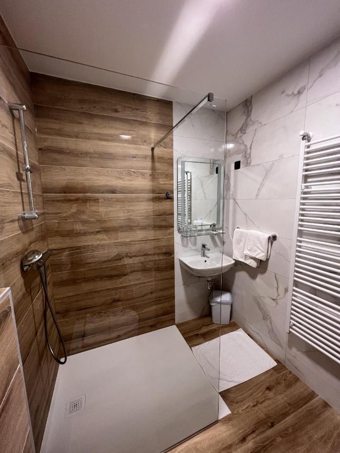 Prenocisca Mraz Apartment Velenje Bagian luar foto